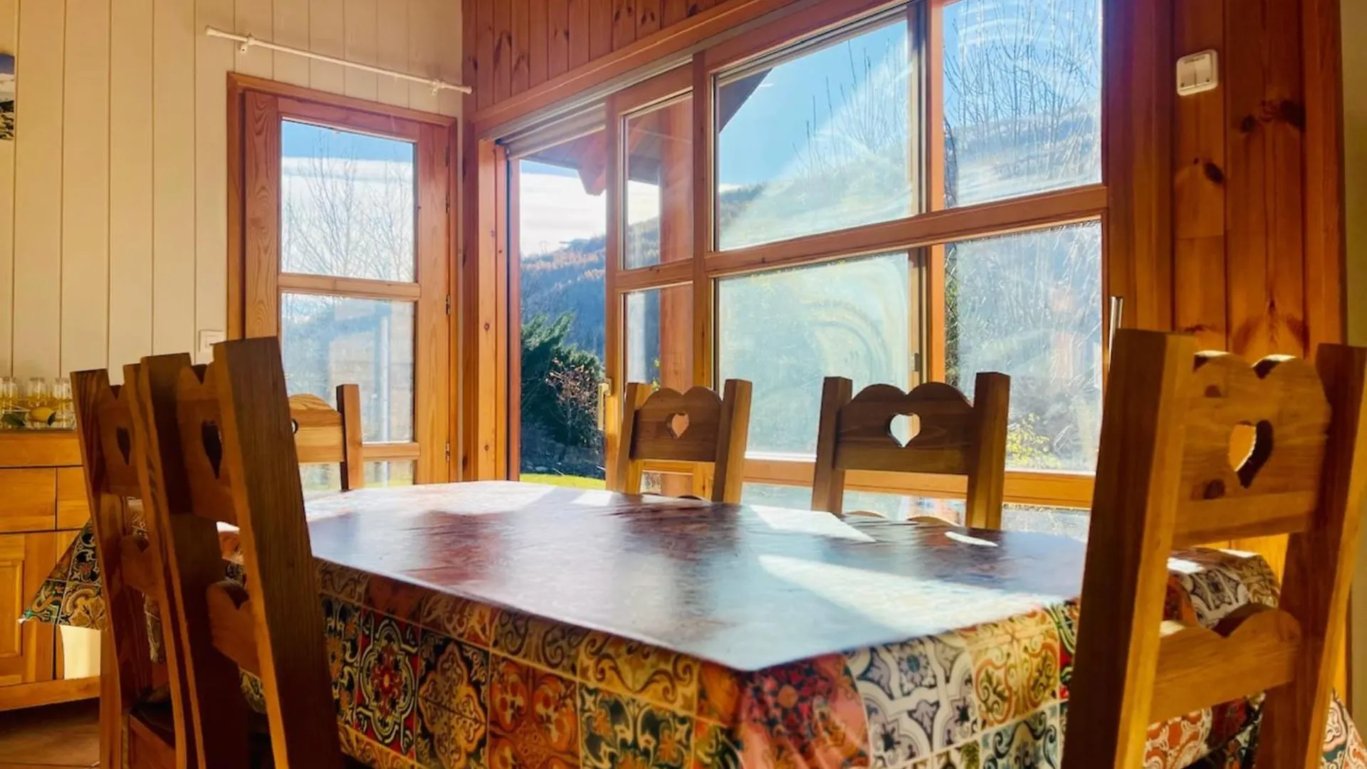 Bright Chalet With Spacious Garden In Briancon France
