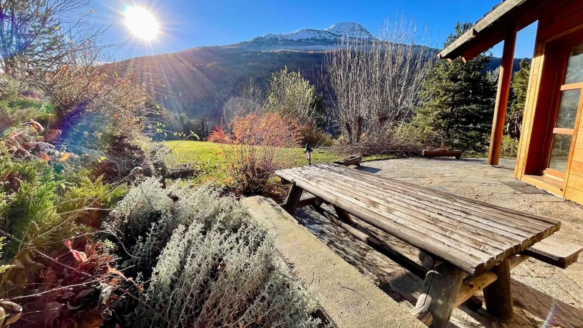 Bright Chalet With Spacious Garden In Briancon